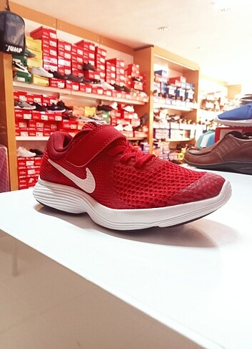 Nike NİKE REVOLUTION 4 KIRMIZI COCUK AYAKKABISI