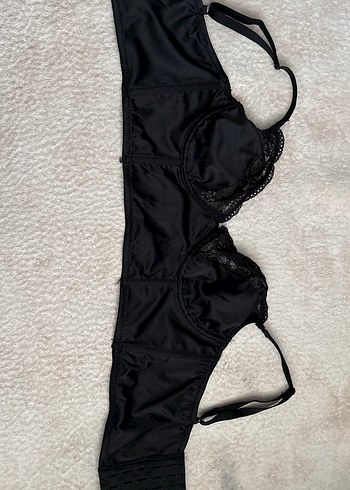 büstiyer - Görsel 2