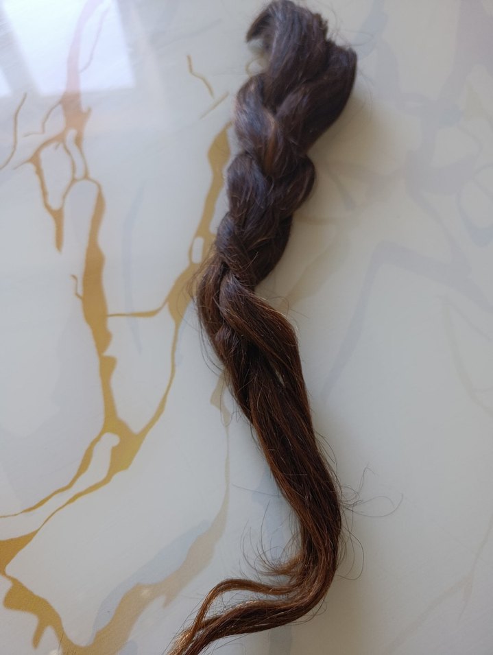 yeğenimin saçı, kendim kestim,ham hiç boya işlemi yok,45 cm - Görsel 2