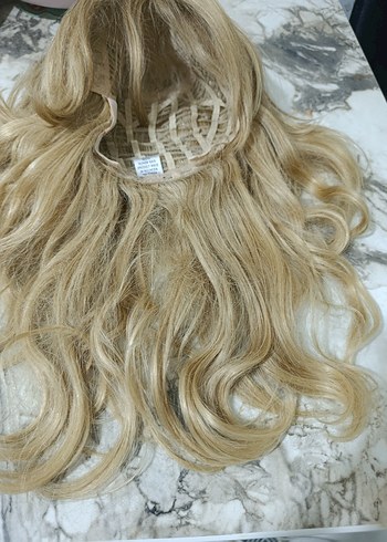 peruk saç uygulamdn aldım gerçek saç yazıyor,çok güzel bir renk - Görsel 3