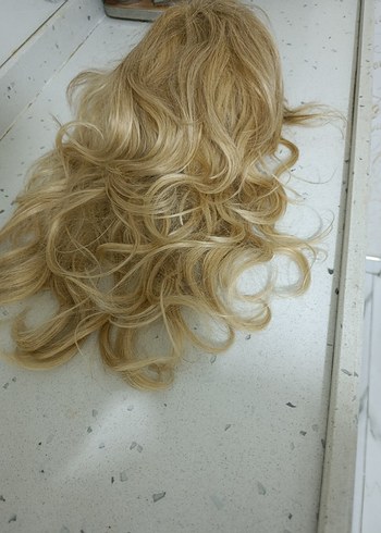 peruk saç uygulamdn aldım gerçek saç yazıyor,çok güzel bir renk - Görsel 4