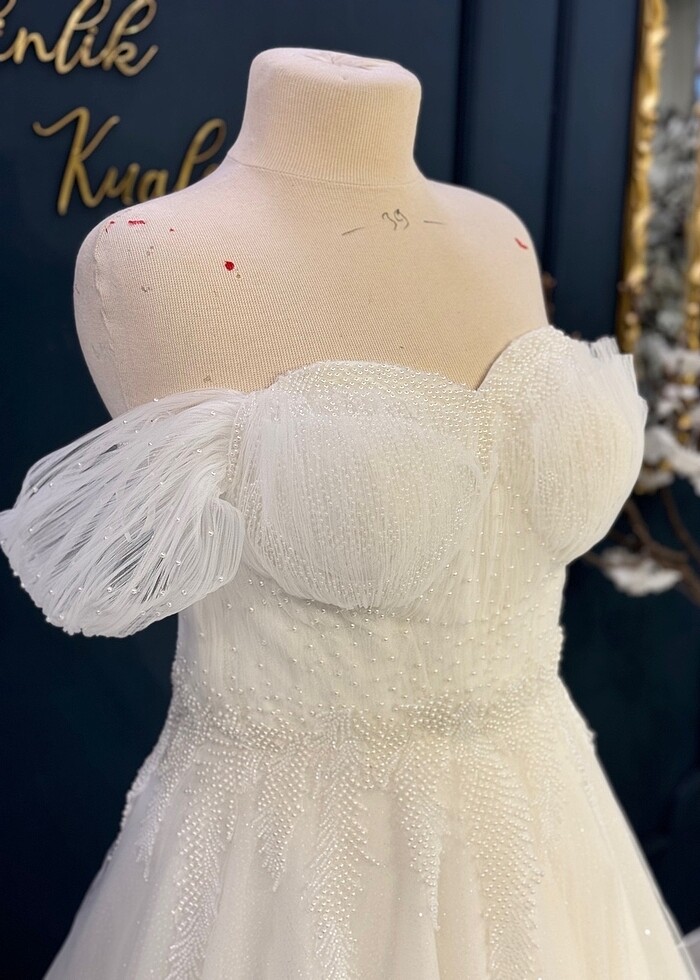 Düşük kollu gelinlik - Görsel 2