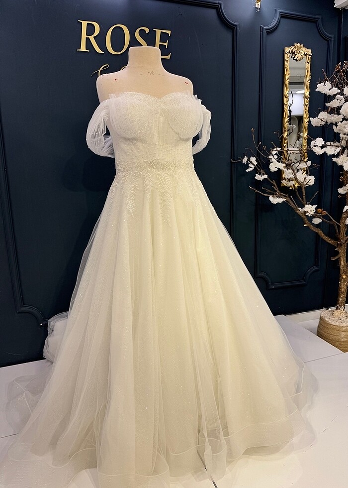 Düşük kollu gelinlik - Görsel 4