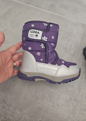 Diğer Mor Kız Çocuk Kar Botu, Cırt Cırtlı