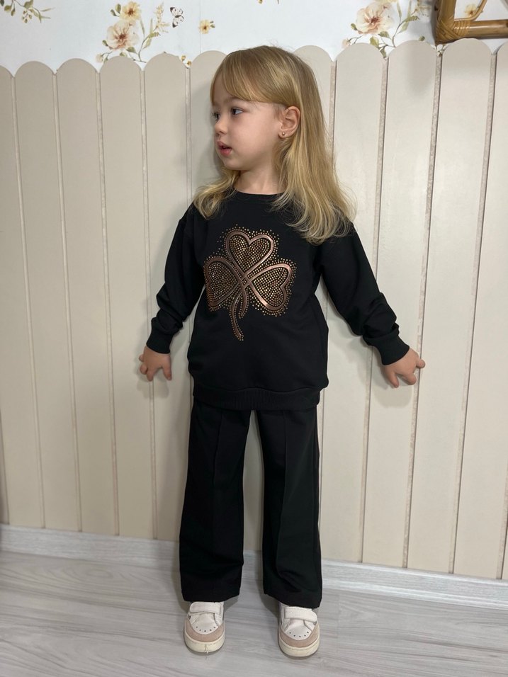 Pul İşlemeli Siyah Kız Eşofman Takımı - Görsel 2