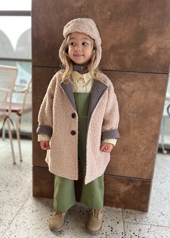 Kız Çocuk Bej Kürklü Oversize Kaban ve şapkası - Görsel 3