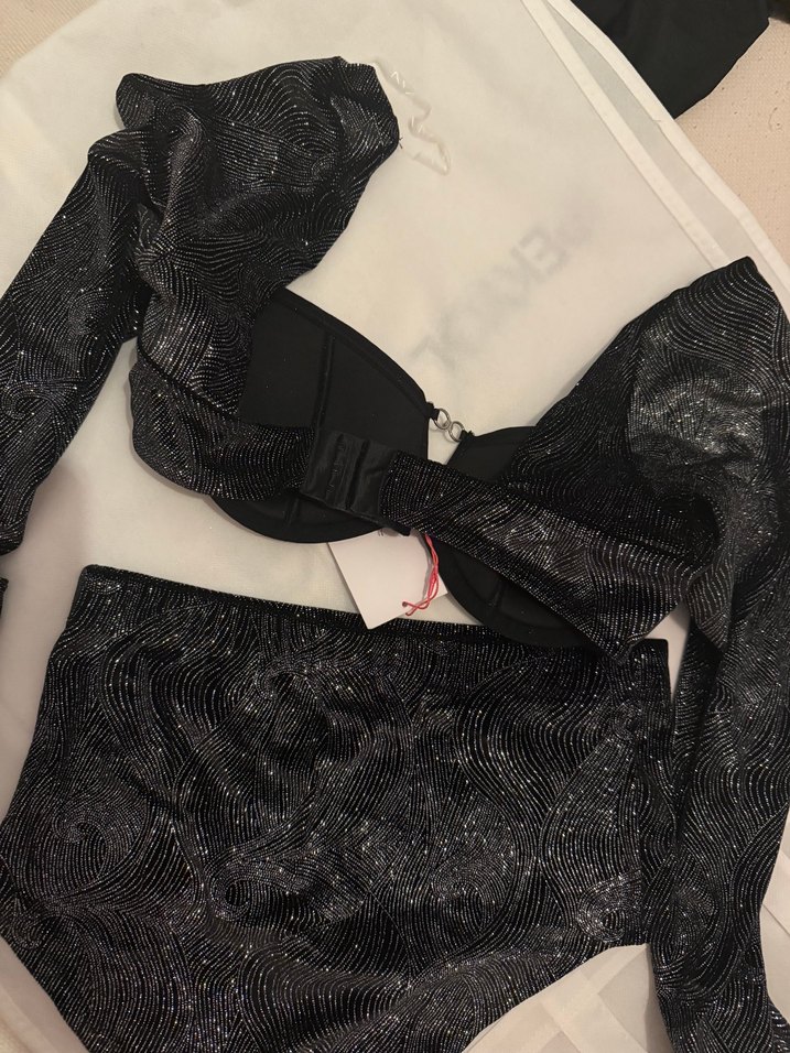 Siyah Düğmeli Gotik Mini Takım - Görsel 3