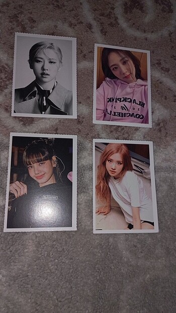 diğer Beden BLACPİNK ÜYELERİ OLARAK ROSE VE LİSA'YA ÖZEL FOTOKART