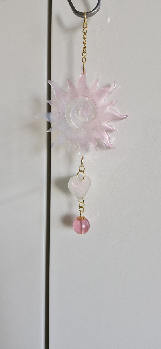 Pembe Zincir Detaylı Bohem Güneş ve Kalp Charm - Görsel 5