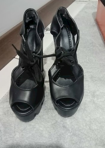 36 Beden Siyah Gotik Platform Topuklu Ayakkabı