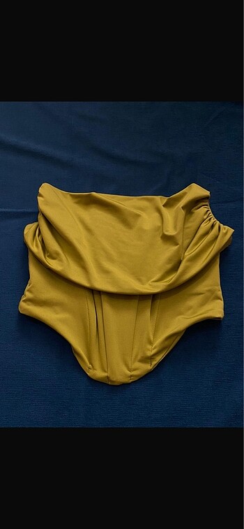 Trendyolmilla korse crop