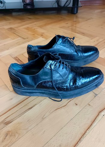 Klasik Siyah Yılan Desenli Erkek Ayakkabı - Görsel 2