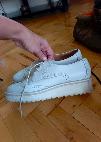 Beyaz Bağcıklı Kadın Oxford Ayakkabı - Görsel 4