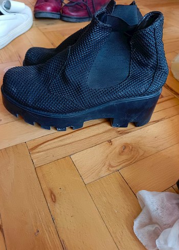 Kadın Siyah Topuklu Bot - Görsel 4