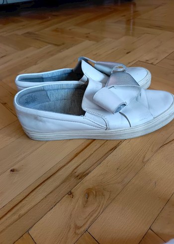 Beyaz Kadın Dolgulu  Detaylı Spor Ayakkabı - Görsel 4