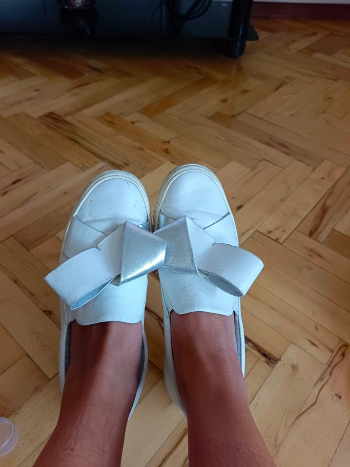 Beyaz Kadın Dolgulu  Detaylı Spor Ayakkabı - Görsel 2