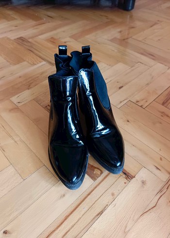 Parlak Siyah Kadın Rugan Botlar - Görsel 4