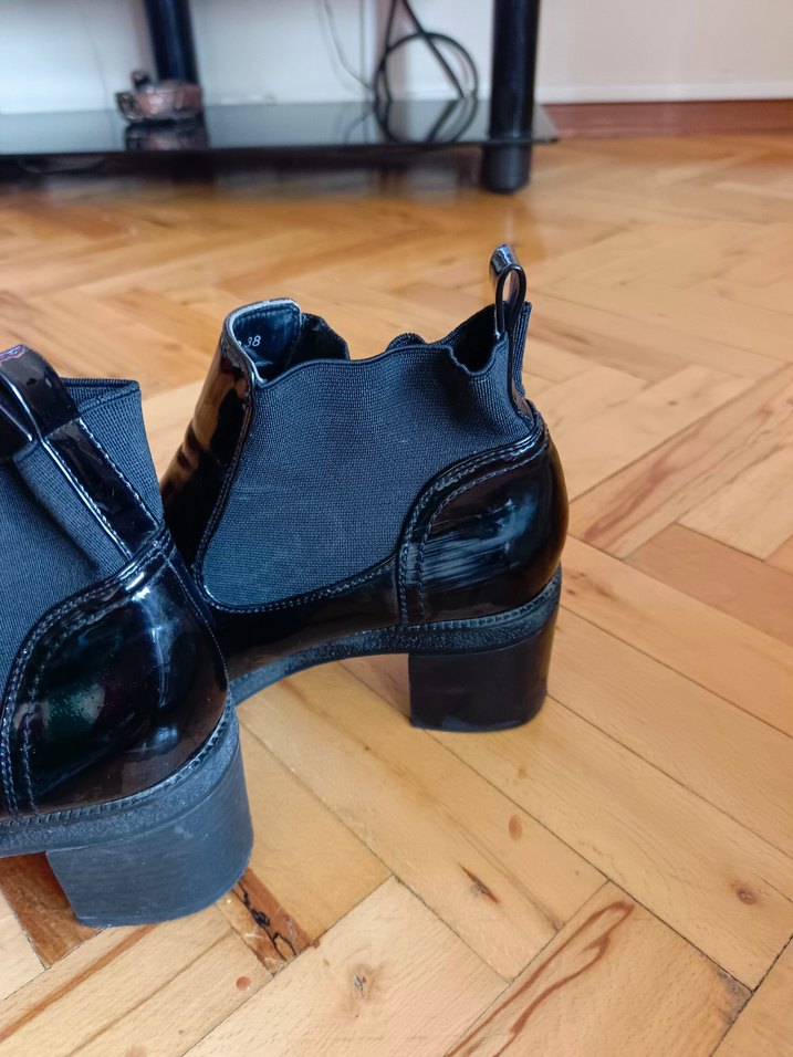 Parlak Siyah Kadın Rugan Botlar - Görsel 3