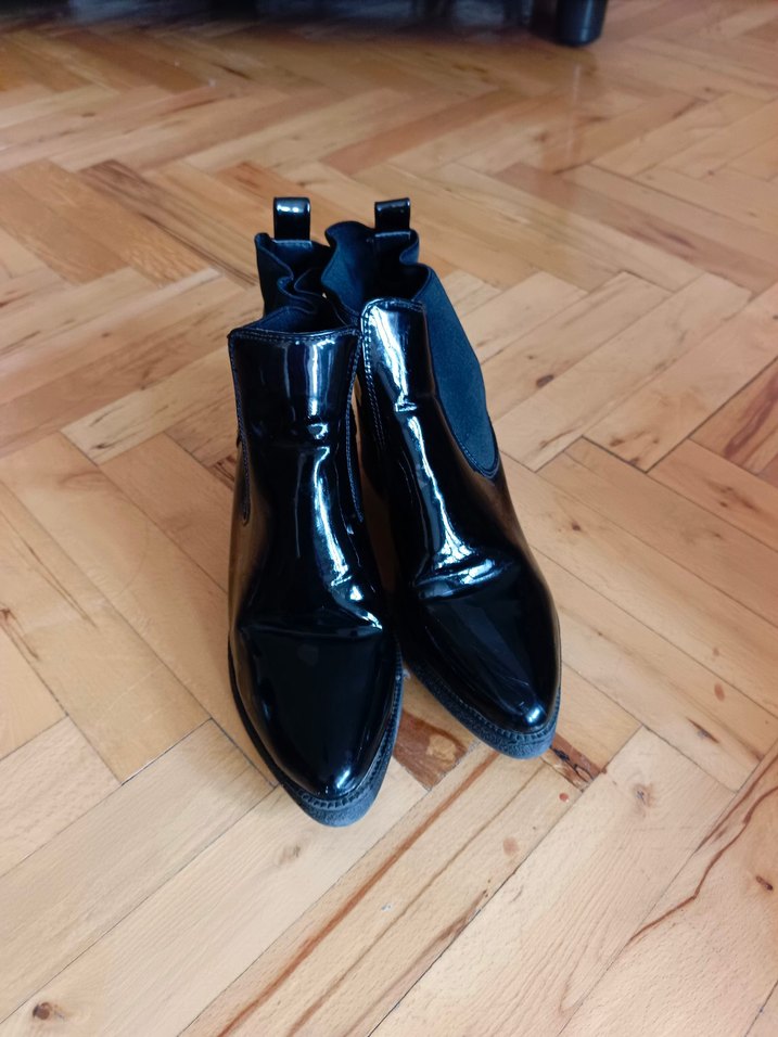 Parlak Siyah Kadın Rugan Botlar - Görsel 4