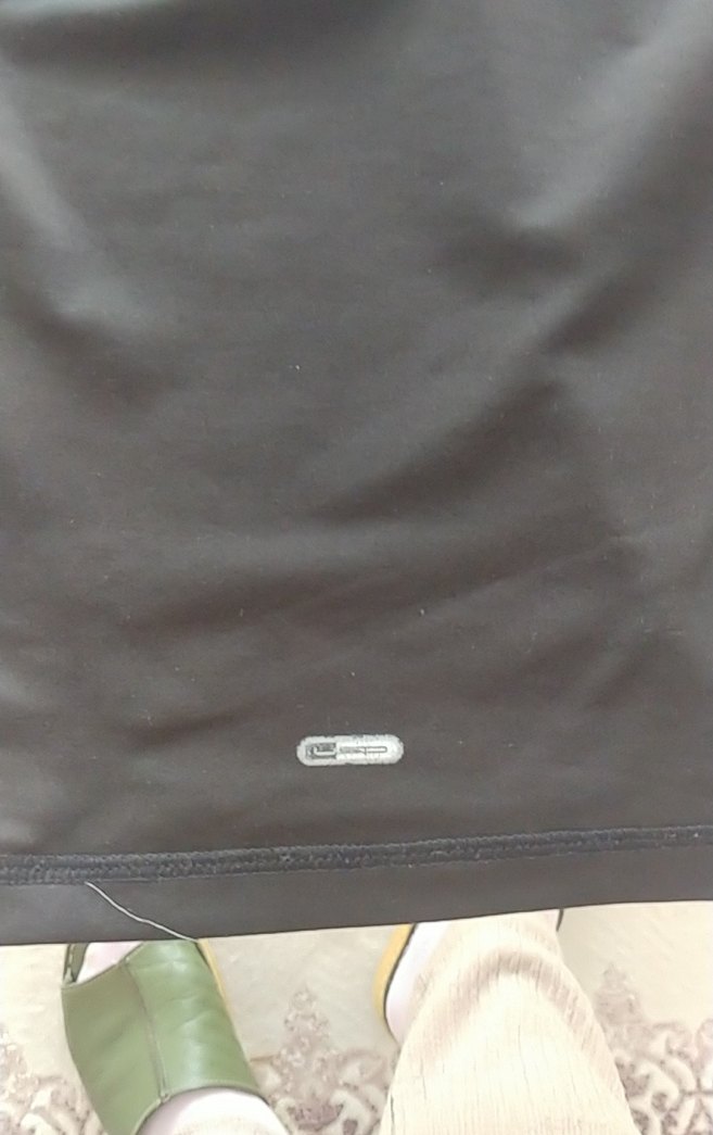 Siyah V Yaka Kadın Spor Tişörtü - Görsel 5