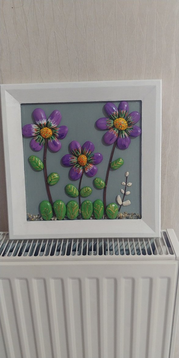 El Yapımı Mor Çiçekli Renkli Taş Tablo - Görsel 2