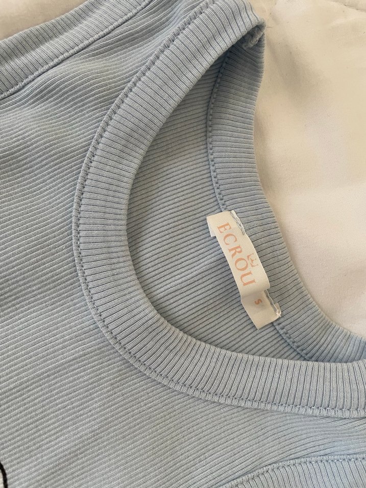 AÇIK MAVİ AYICIK BASKILI KOLSUZ BLUZ - Görsel 2