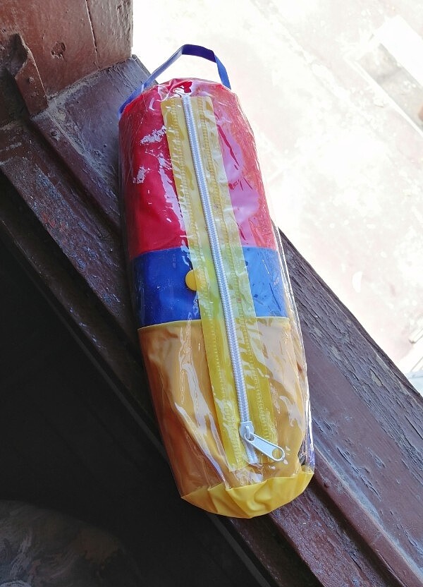 Retro yağmurluk  - Görsel 2