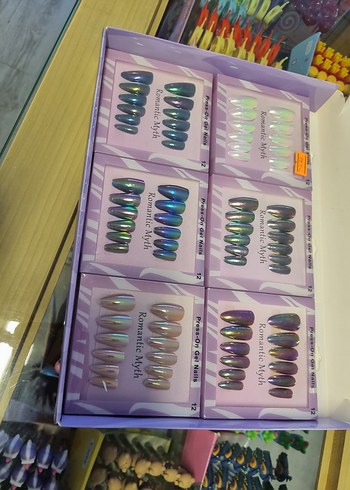 Pastel Çok Renkli Tırnak Süsleri
CAT'S EYE - Görsel 5