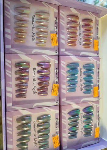 Pastel Çok Renkli Tırnak Süsleri
CAT'S EYE - Görsel 2