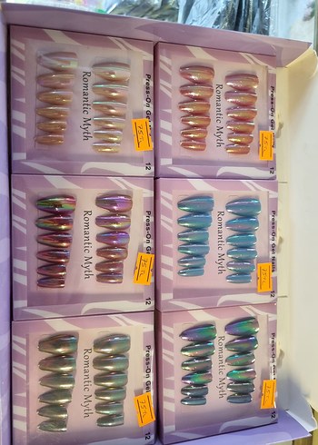 Pastel Çok Renkli Tırnak Süsleri
CAT'S EYE - Görsel 4