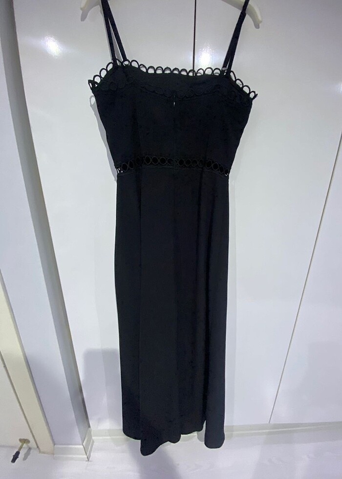 Siyah Şortlu Pelerin Tulum - Görsel 2