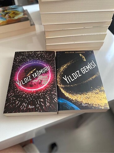 Yıldız Gemisi Yıldız Yağmuru Melissa Landers