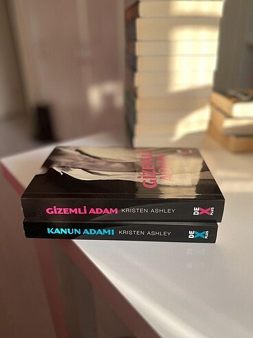 Gizemli Adam Kanun Adamı Kristen Ashley