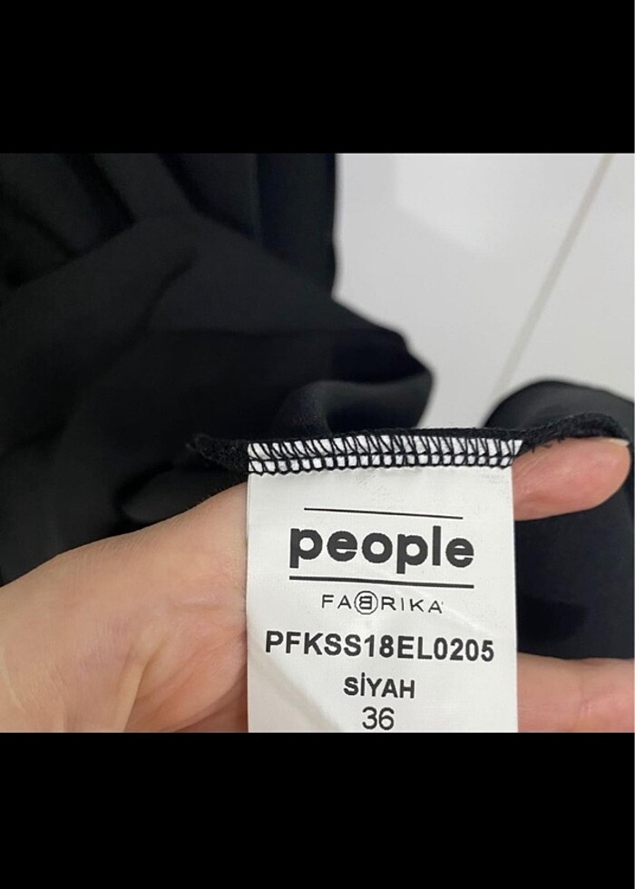 Omuzları bağcıklı mini elbise siyah - Görsel 5