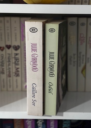 Julie Garwood - Güllere Sor & Ödül Kitap Serisi - Görsel 2