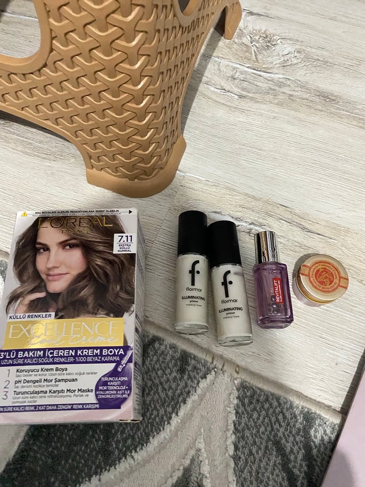 L'Oréal Excellence Cool Creme Saç Boyası 7.11 Kumral - Görsel 2