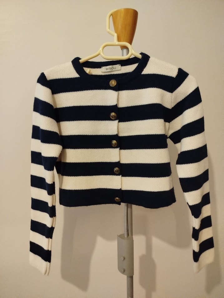 Düğmeli Çizgili Kadın Kısa Hırka - Görsel 3