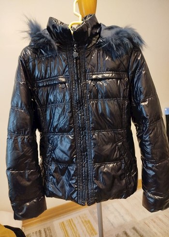 Kürk Detaylı Siyah Kadın Kışlık Mont - Görsel 3