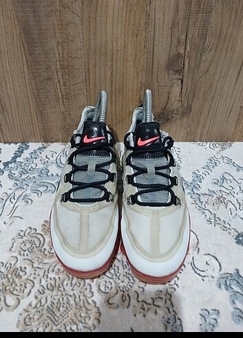 Nike Nikee