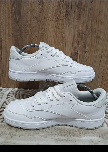42 Beden beyaz Renk Reebok