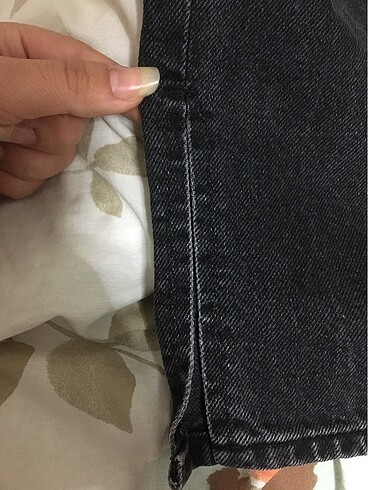 Zara Straight jean