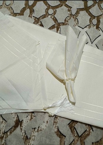 Krem renk Püsküllü masa örtüsü 26 parça - Görsel 2