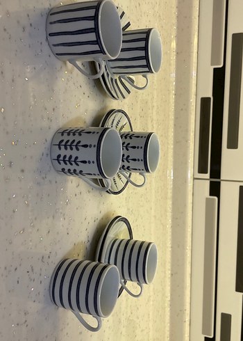 Beyaz ve gri çizgili kahve fincanı seti - Görsel 2