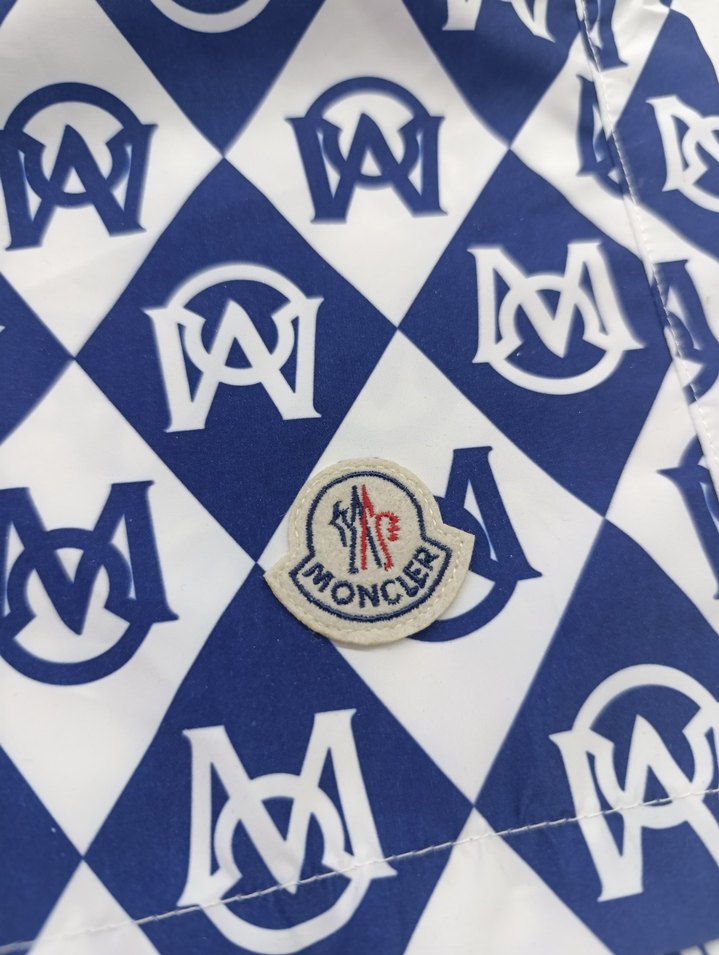 Moncler Renkli Baskılı Erkek Mini Şort - Görsel 2