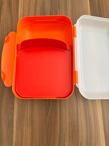 Tupperware beslenme kutusu
