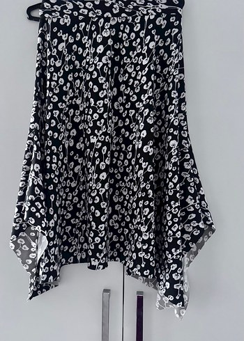 Kadın Siyah Dökümlü Midi Etek - Görsel 4