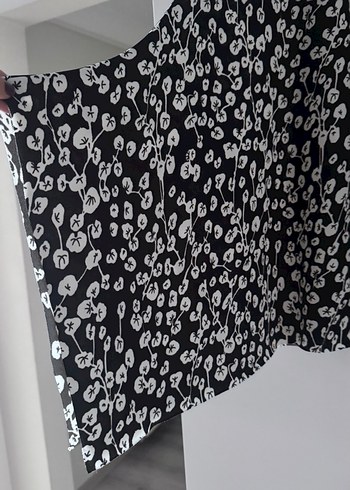 Kadın Siyah Dökümlü Midi Etek - Görsel 2