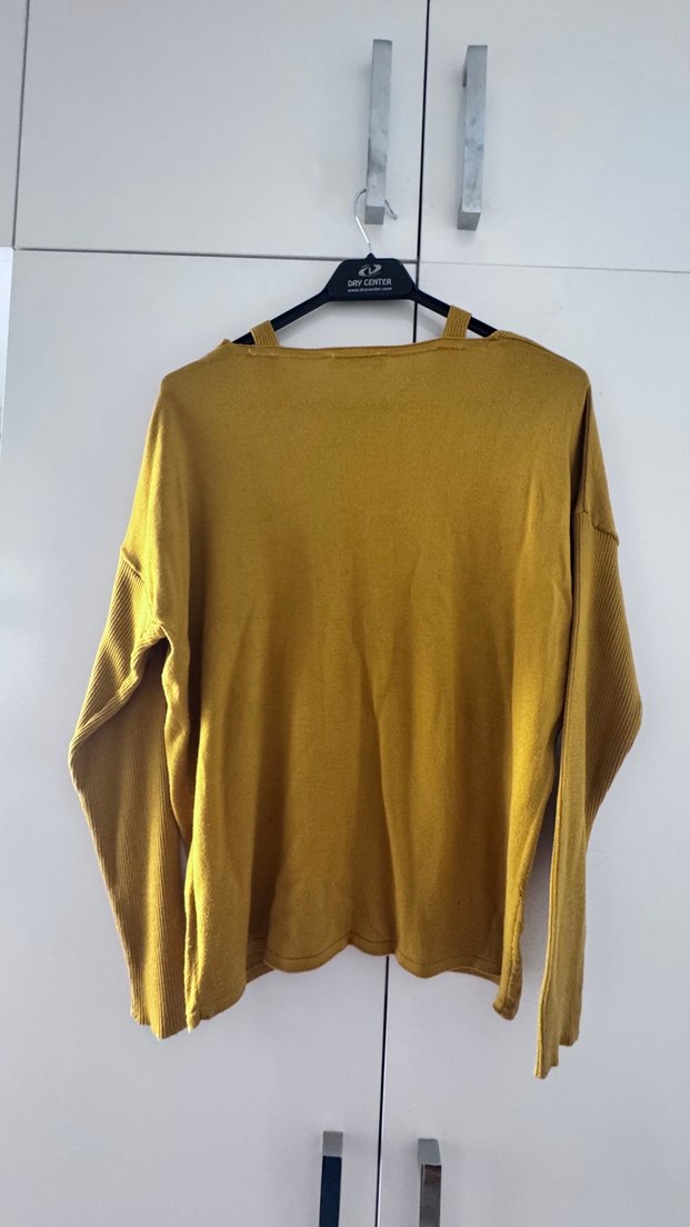 Sarı V Yaka Triko Kadın Kazak - Görsel 2