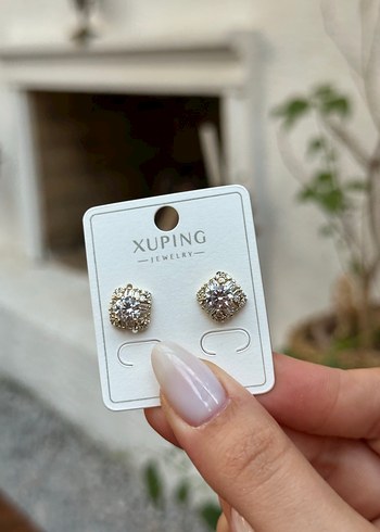 Xuping Beyaz Payetli Modern Klasik Küpe