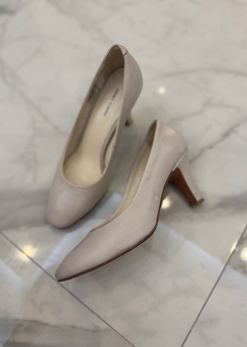 Diğer Bej Kadın Kısa Topuklu Stiletto